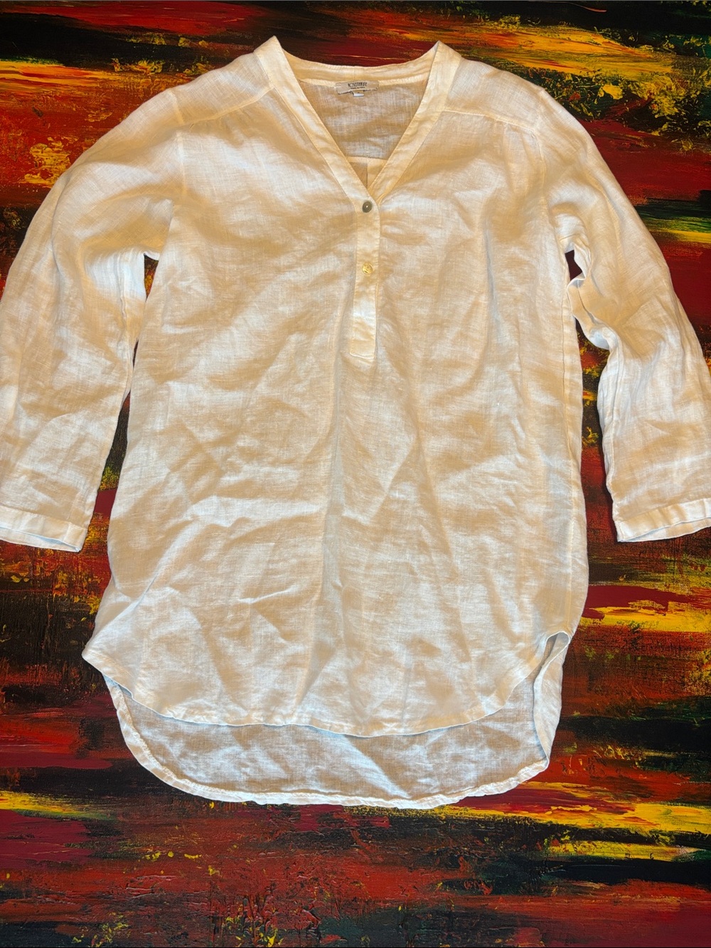 Lightweight White V-Neck Linen Tunic Top